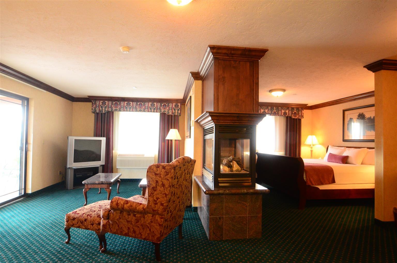 Best Western Plus Flathead Lake Inn And Suites Kalispell Room photo